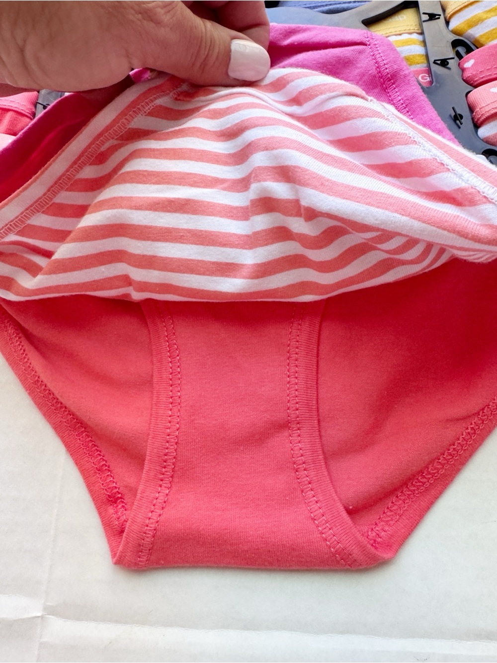 Gap Girl New 5-pack Multi colored Cotton Bikini Briefs Size S NWT - Picture 4 of 12